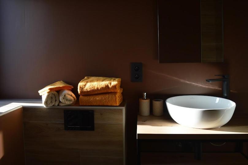 La Jardiniere Bed & Breakfast Érezée Екстериор снимка